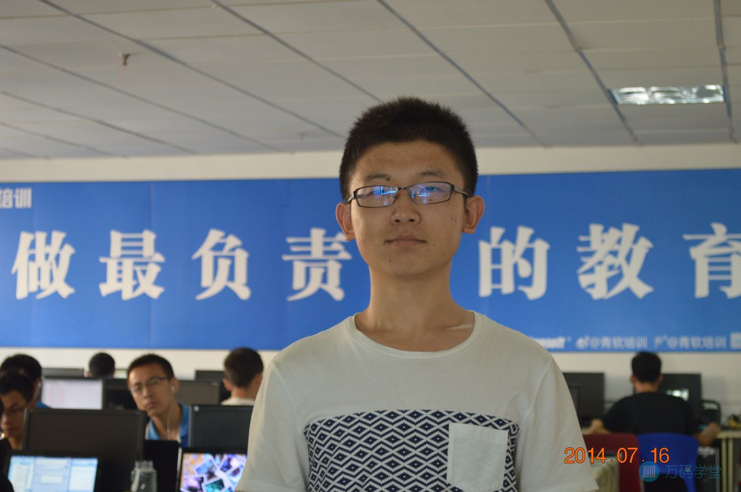 1405481582453-d8b0df.jpg